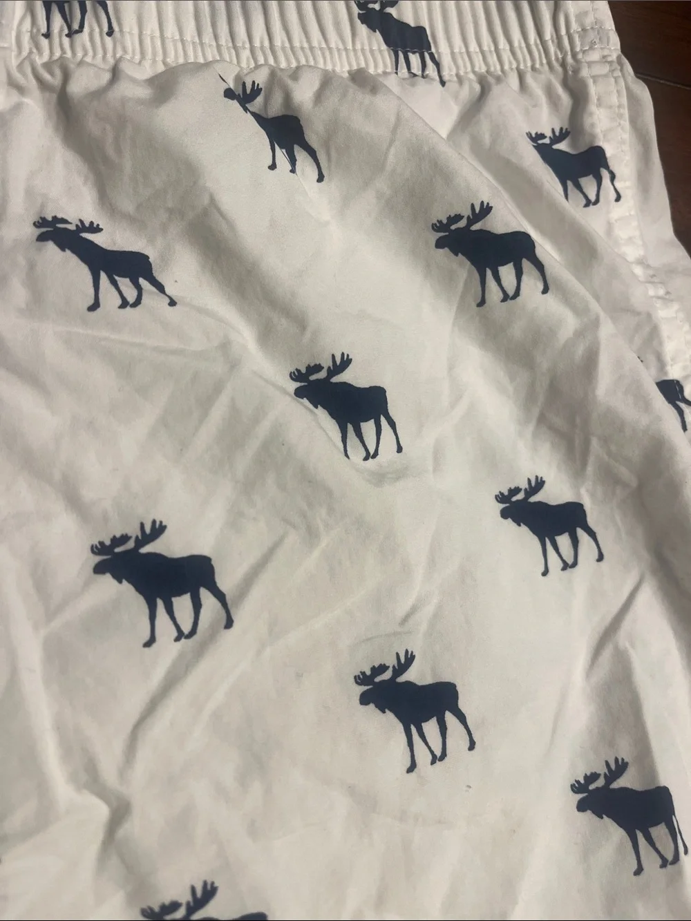 Lot 100 Abercrombie & Fitch White Boxer Shorts with Navy Moose Motif